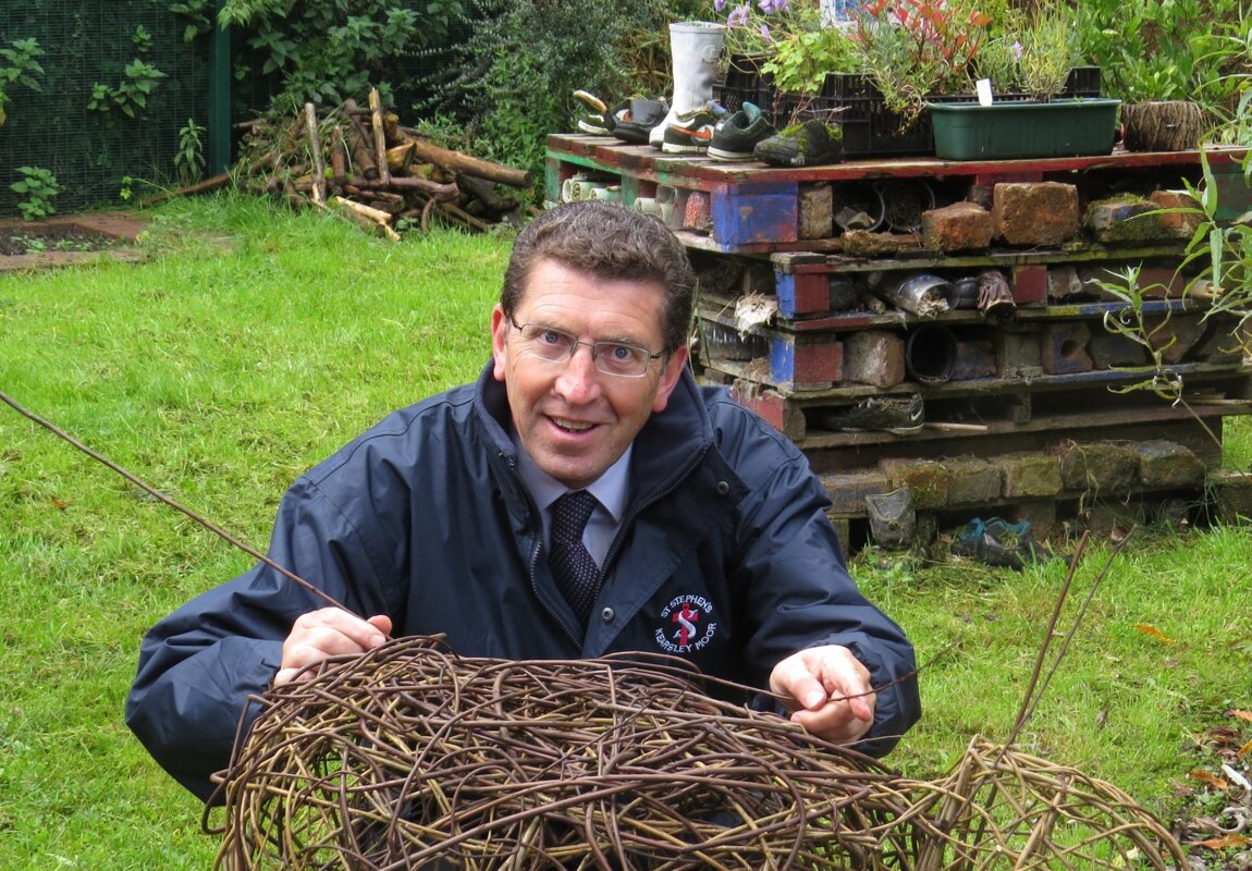 Image of Weaving Willow with Reception Class